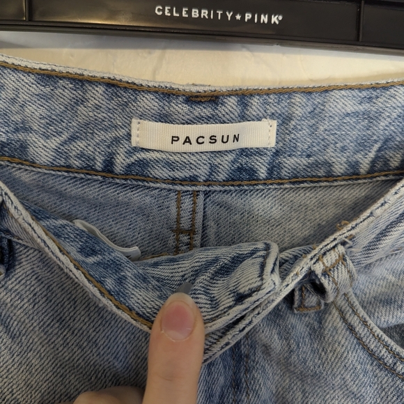 PacSun 90s Boyfriend Jeans Womens Size 26 Blue Light Wash Distressed Destroyed - Picture 5 of 6